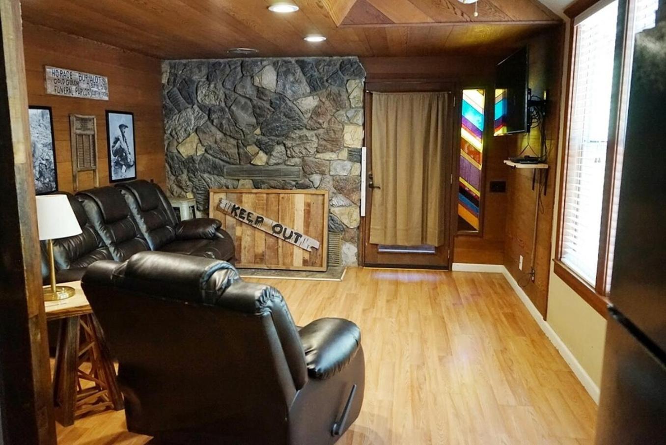 Miners Suite-Centrally Located In Shaver Lake Exterior photo