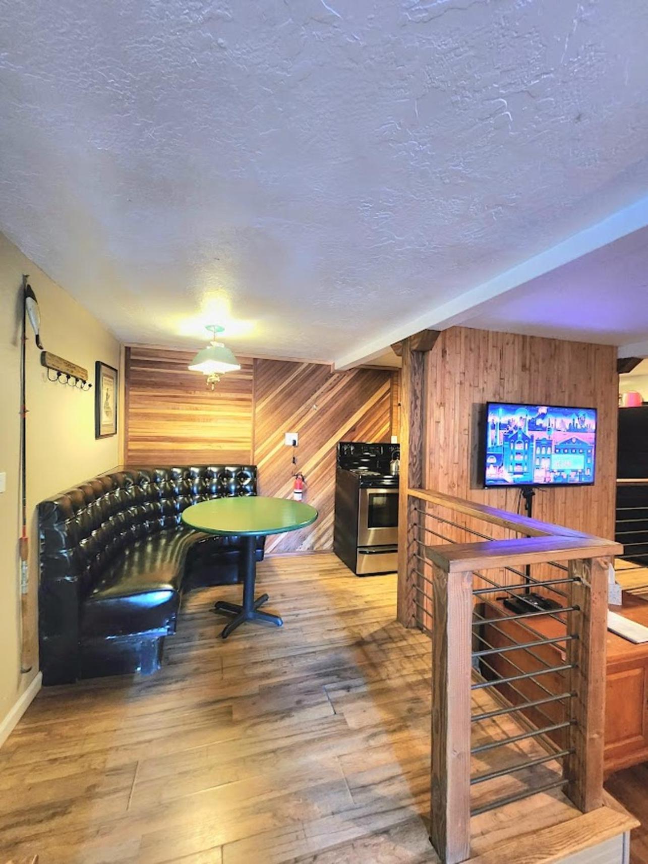 Miners Suite-Centrally Located In Shaver Lake Exterior photo