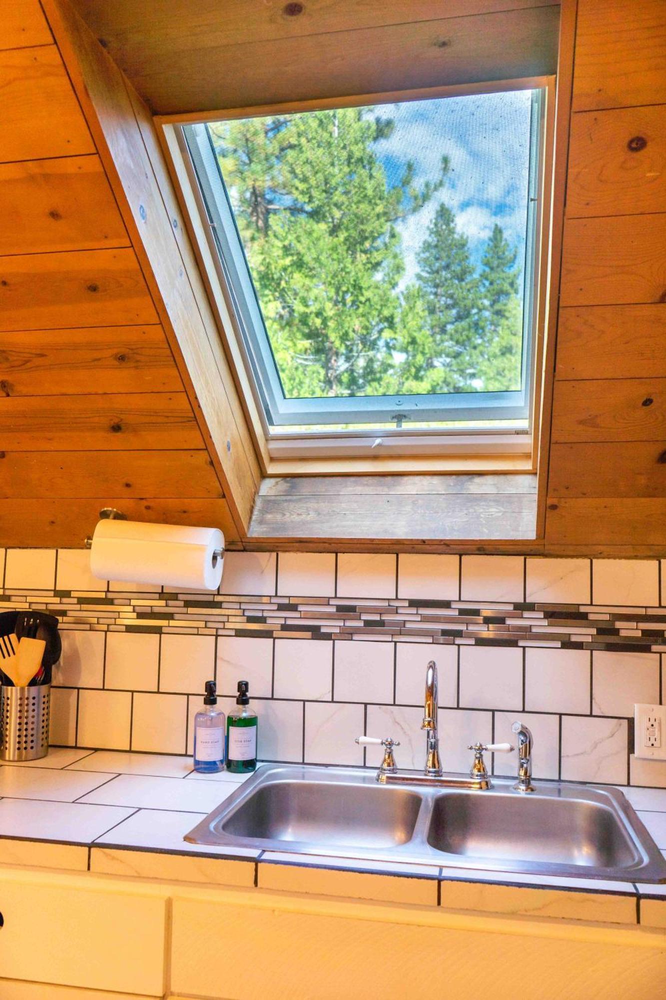 Miners Suite-Centrally Located In Shaver Lake Exterior photo